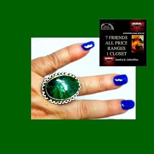 Malachite Green Gemstone .925 Silver Ring Size 7 NWOTs.